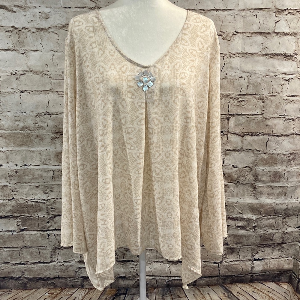Ruby Rd. Cream Tunic with Floral Detail